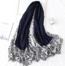 Écharpe longue en gaze de coton à imprimé léopard pour homme et femme – Image 10