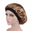 Chapeau de nuit imprimé en satin élastique à large bord – Image 2